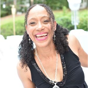 Meet your Posher, Valerie